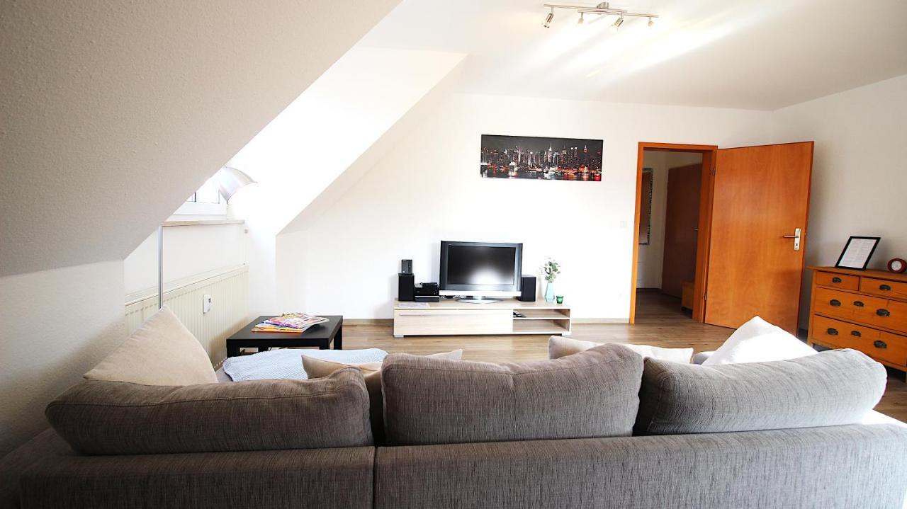 Homie Stay Zell - Apartment Mit Privatparkplatz Zell am Main Εξωτερικό φωτογραφία