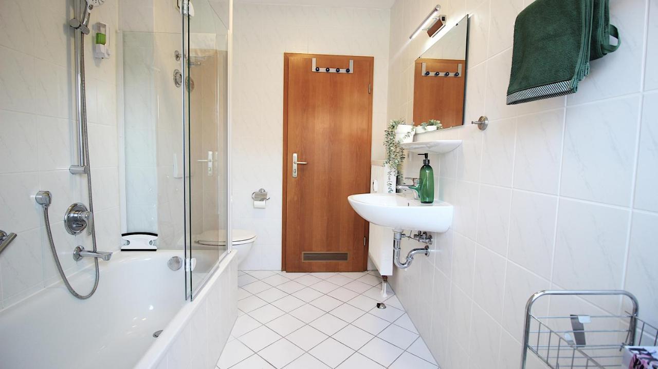 Homie Stay Zell - Apartment Mit Privatparkplatz Zell am Main Εξωτερικό φωτογραφία